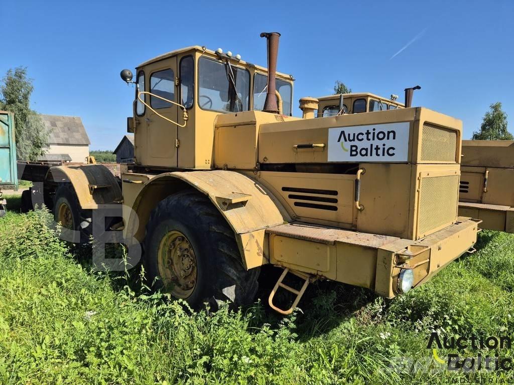 Kirovets K 701 Traktorer