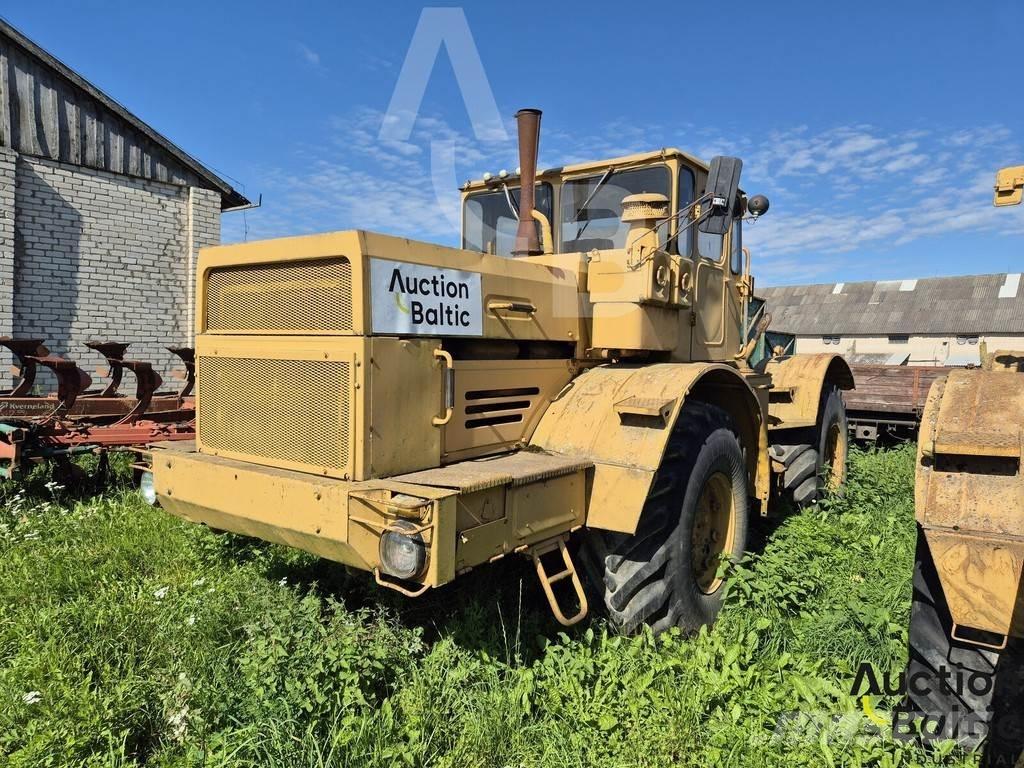 Kirovets K 701 Traktorer