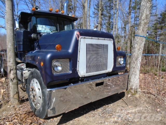 Mack RS797LST Bergingsbiler