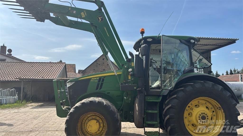 John Deere 7230 r Traktorer