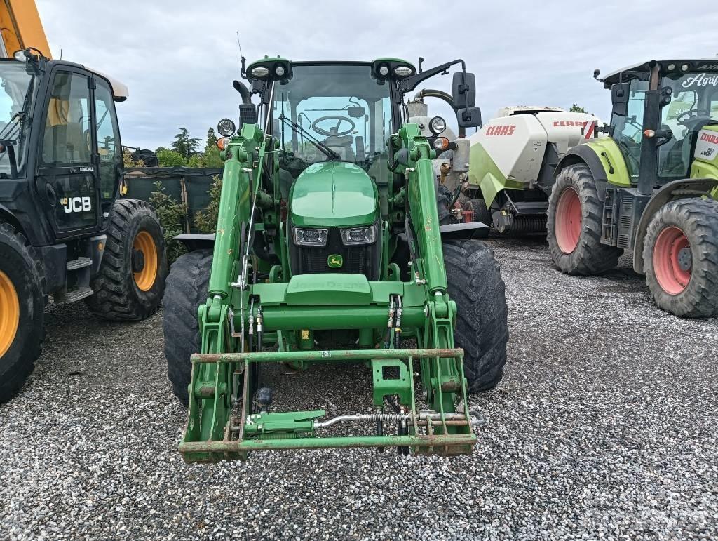 John Deere 5125 R Traktorer