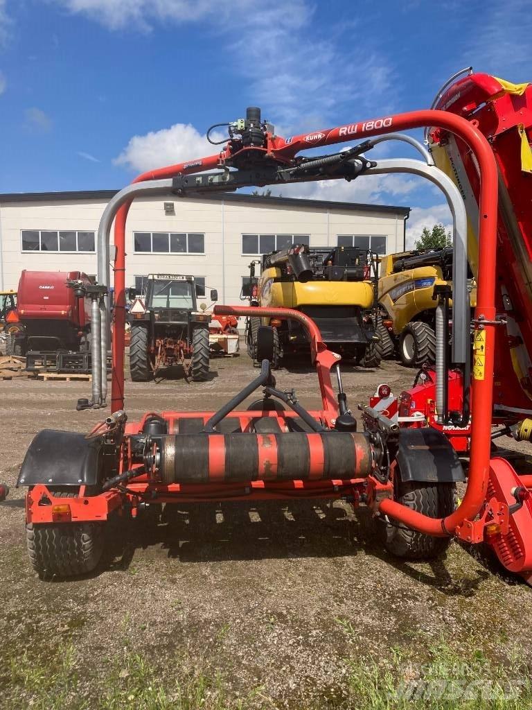 Kuhn RW1800 Rundballepakker