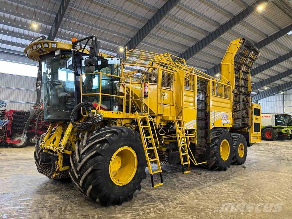 Ropa EURO Tiger 4 XL Roeopptaker