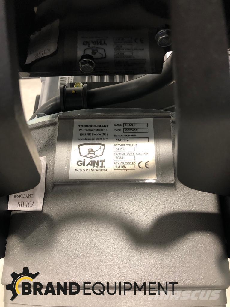 GiANT GR740E Vibroplater