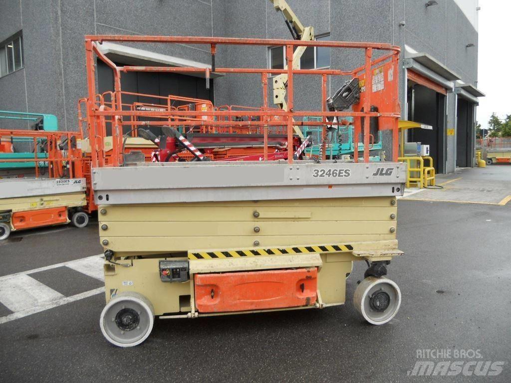 JLG 3246 Sakselifter
