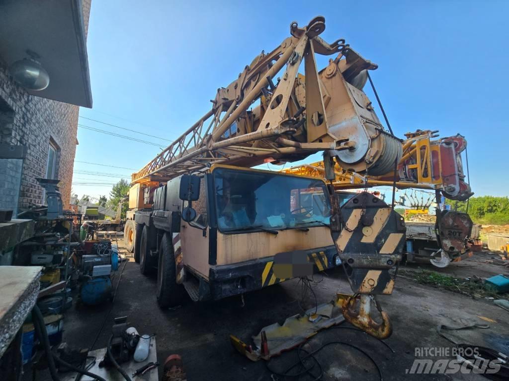 Liebherr LTM 1100-1 Allterreng kraner