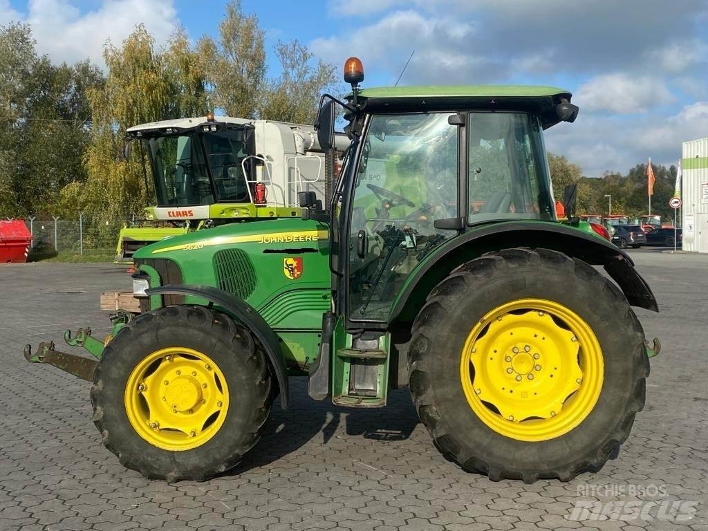 John Deere 5620 Traktorer