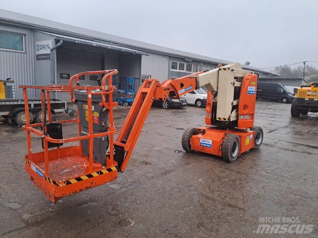 JLG E 300 AJP Leddede bomlifter