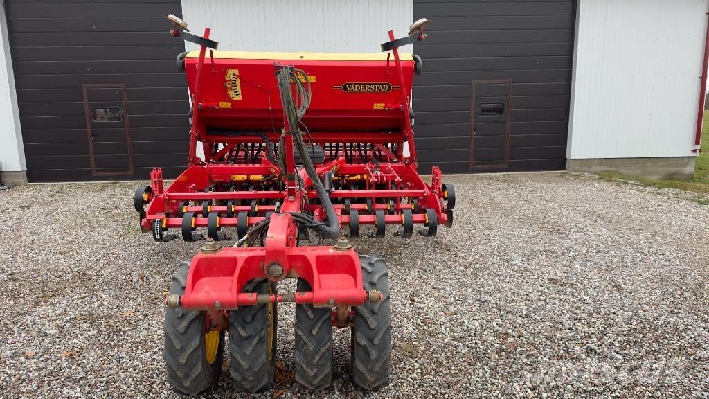 Väderstad Rapid300S Såmaskiner