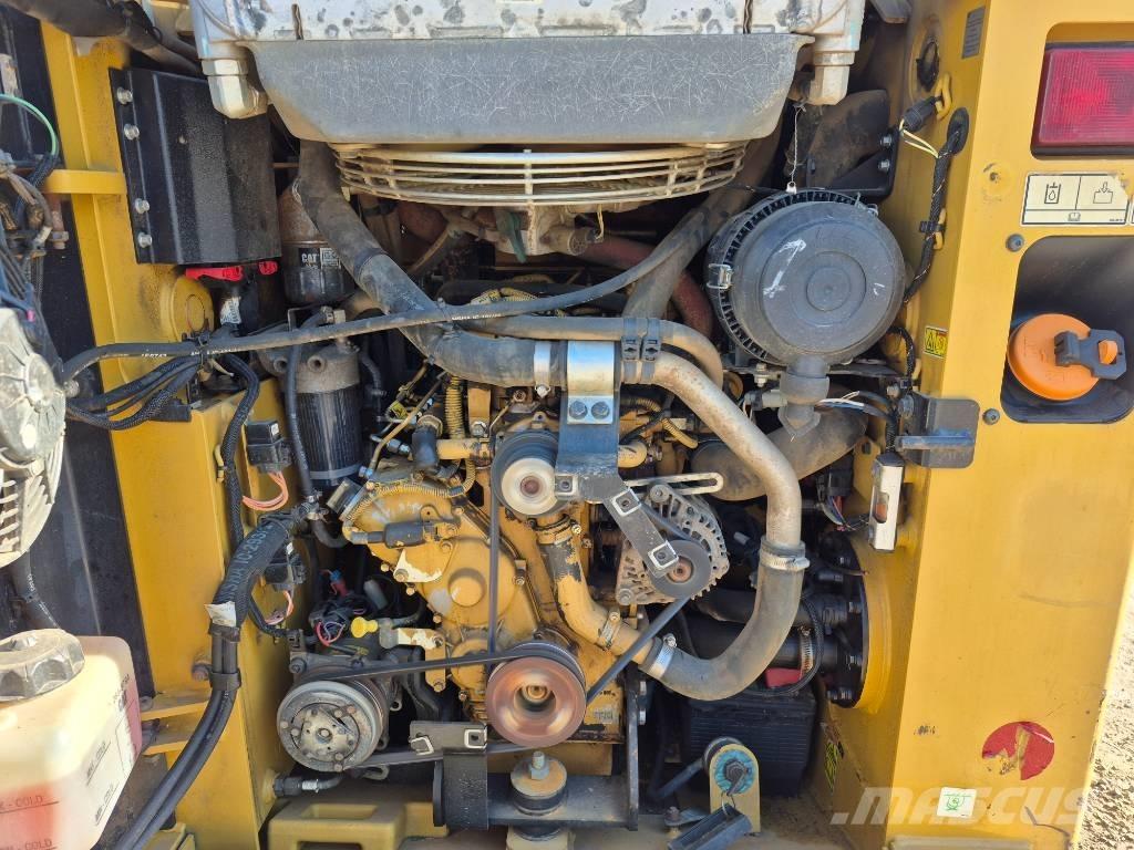 CAT 249 D Kompaktlastere