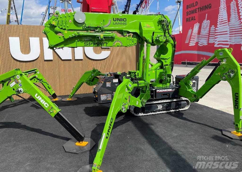 Unic UM445 POP-UP Beltegående Kran