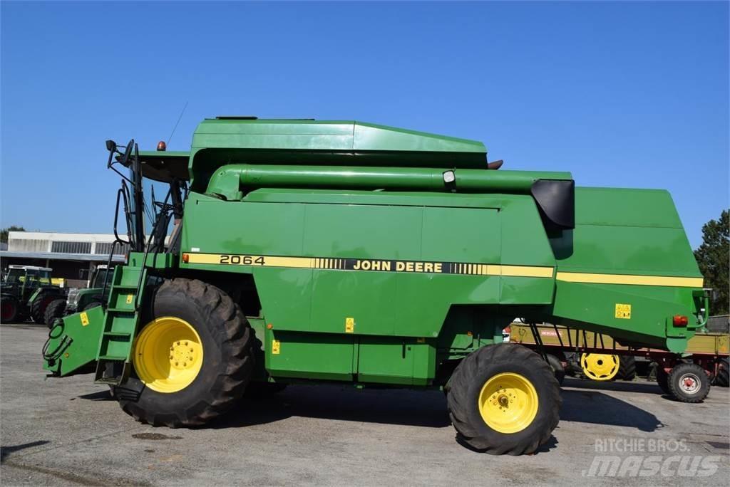 John Deere 2064 Skurtreskere
