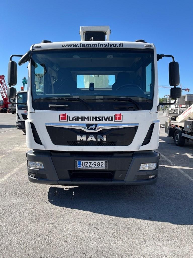 Ruthmann T285.3 Bilmontert lift