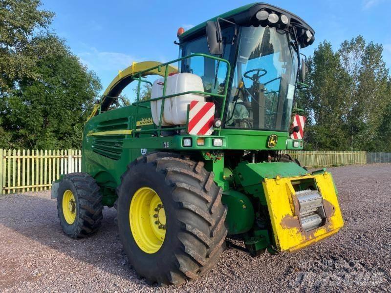 John Deere 7400 Selvdrevne fôrhøstere