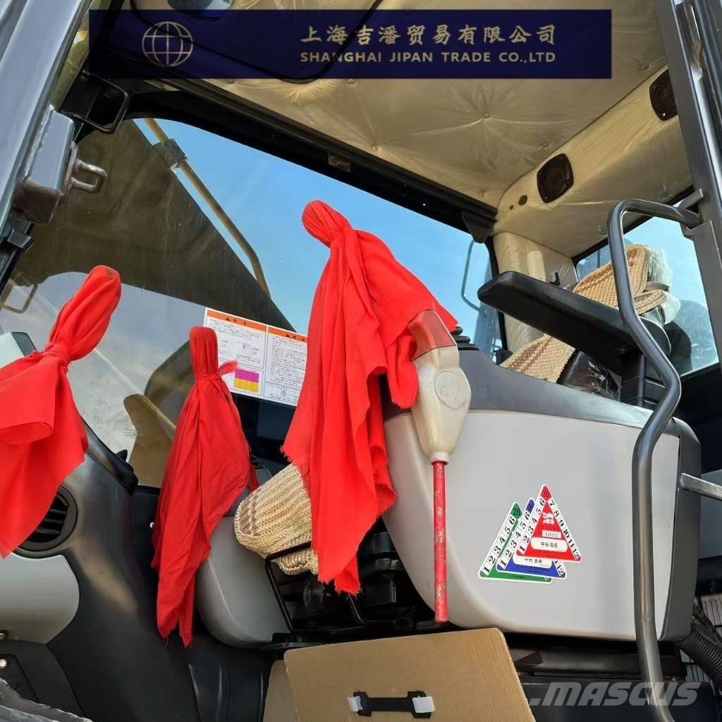 Komatsu PC 200-8 Beltegraver