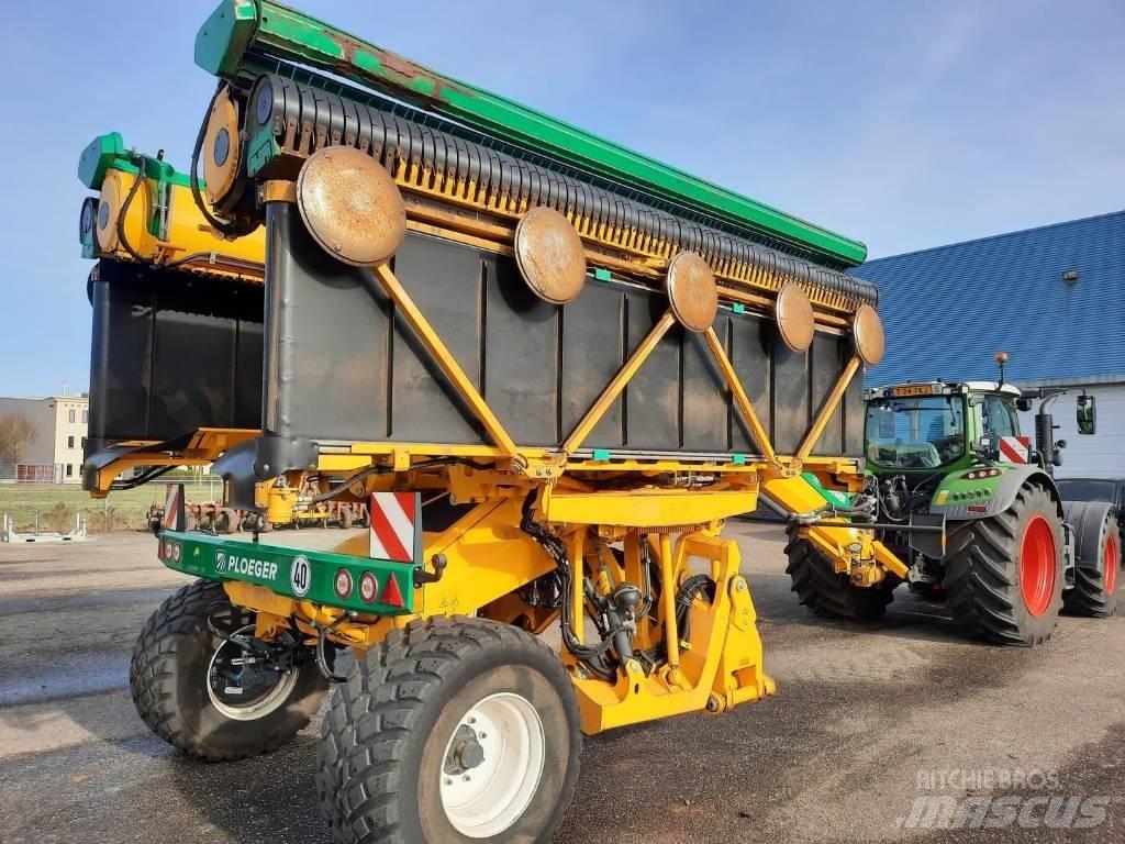 Ploeger CM2240 Svanser