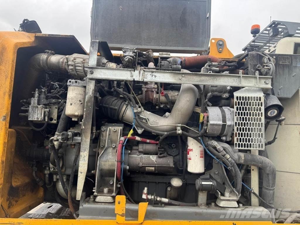 Liebherr LH 22 M Gravemaskiner for avfallshåndtering