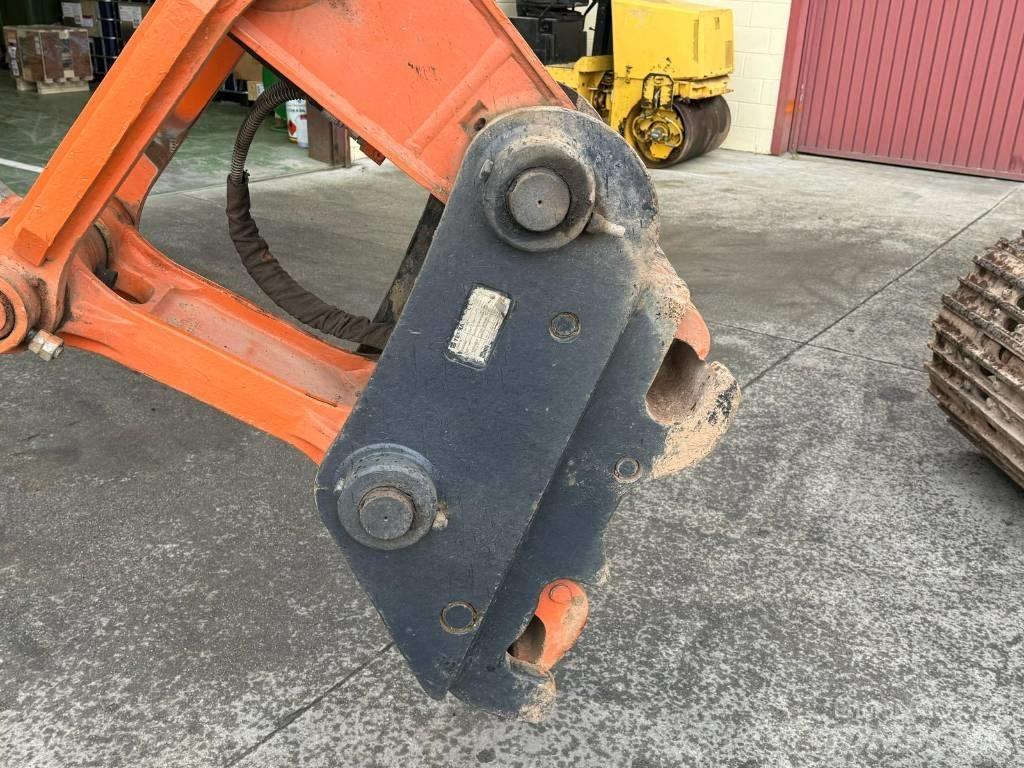 Hitachi ZX 210 LC-6 Beltegraver
