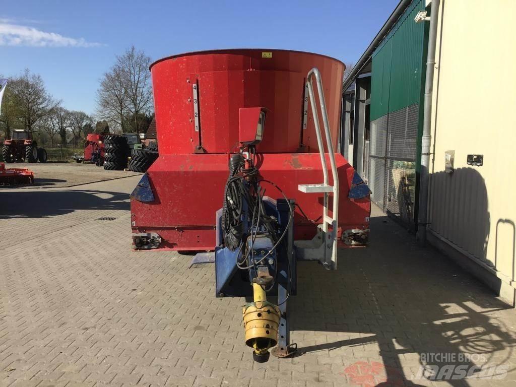 Mayer VM-18 DUO T Blande- og fôringsmaskiner