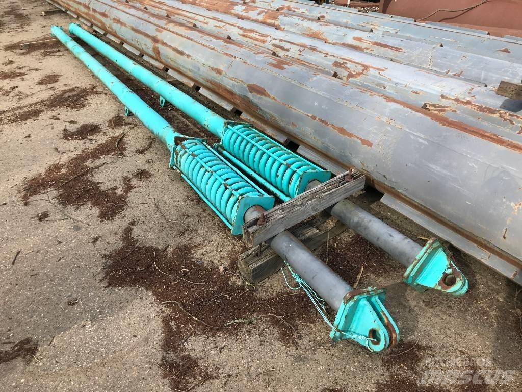 Kobelco CKE1350 Kran deler og utstyr