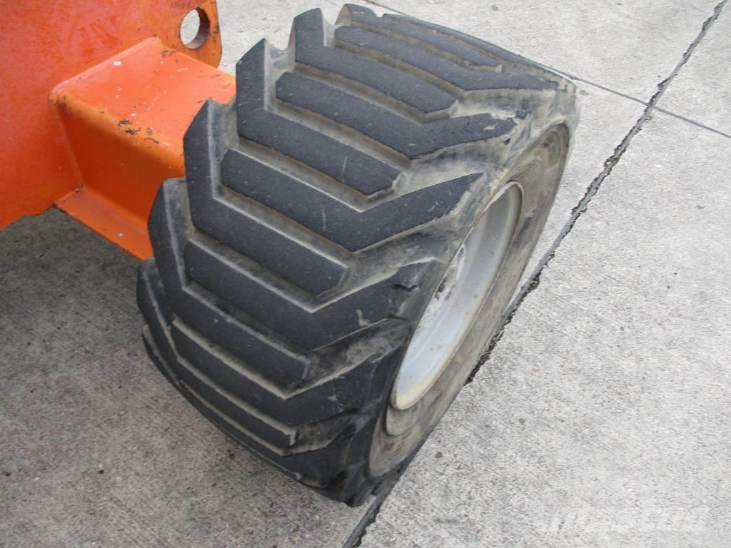 JLG 510 AJ (048) Selvgående bomlifter