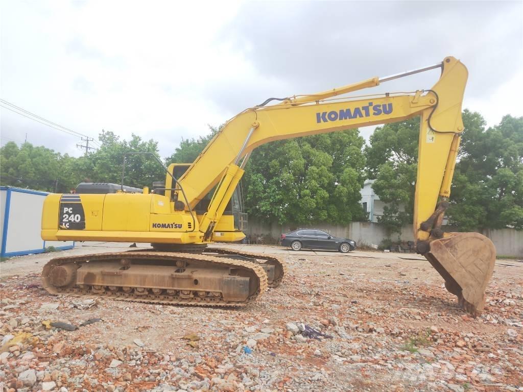 Komatsu PC 240 LC-8 Beltegraver