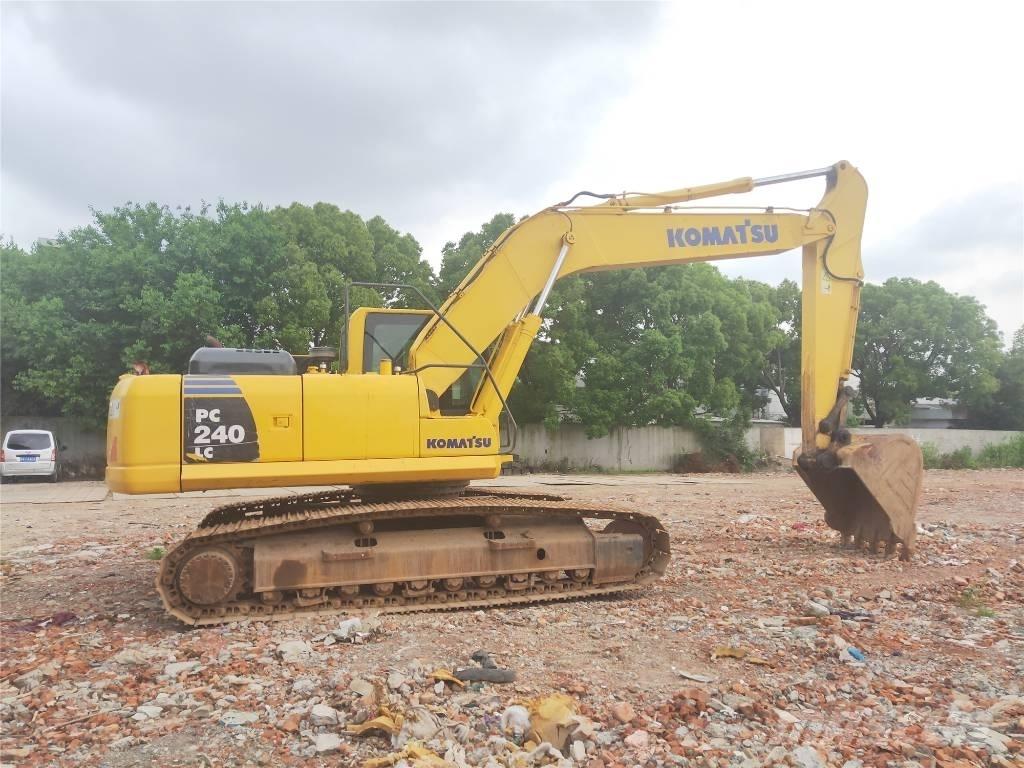 Komatsu PC 240 LC-8 Beltegraver