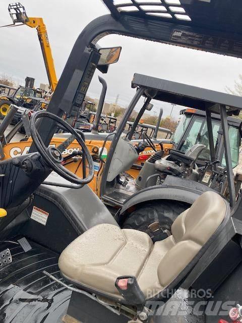 CASE 586H Terrenggående gaffeltruck