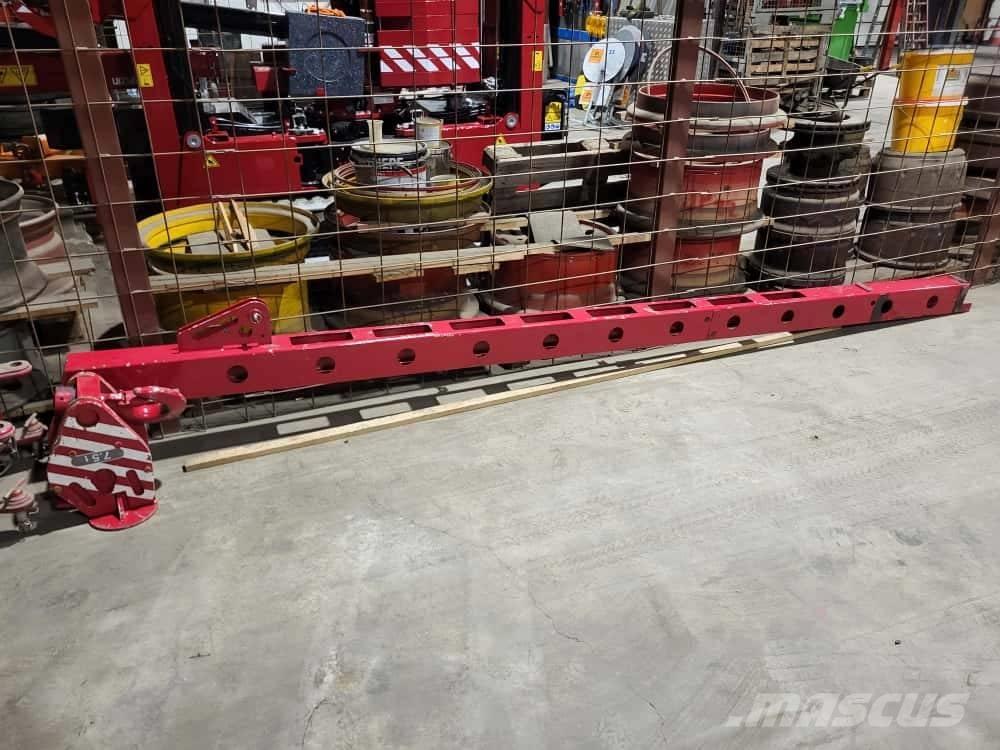 Unic B-775 Beltegående Kran