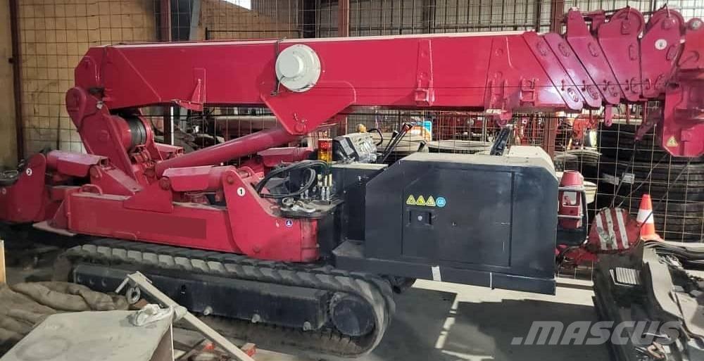 Unic B-775 Beltegående Kran