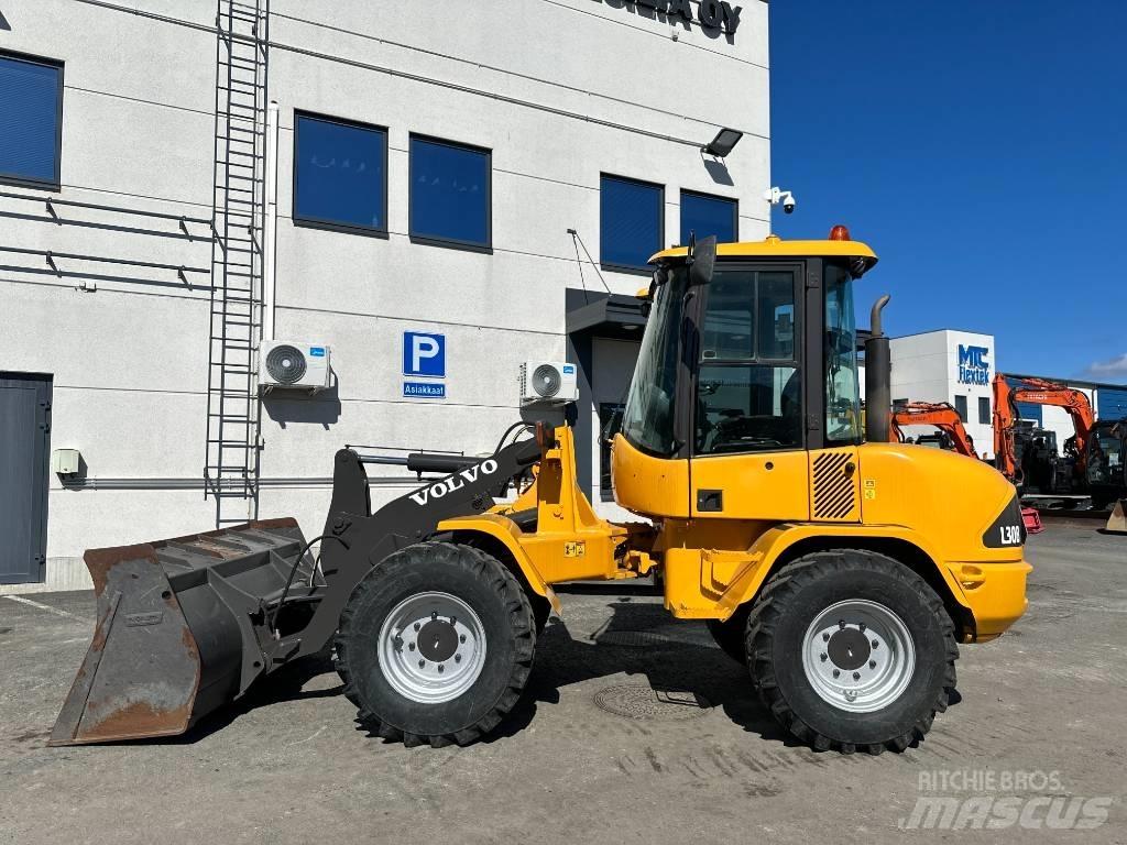 Volvo L 30 B Hjullastere