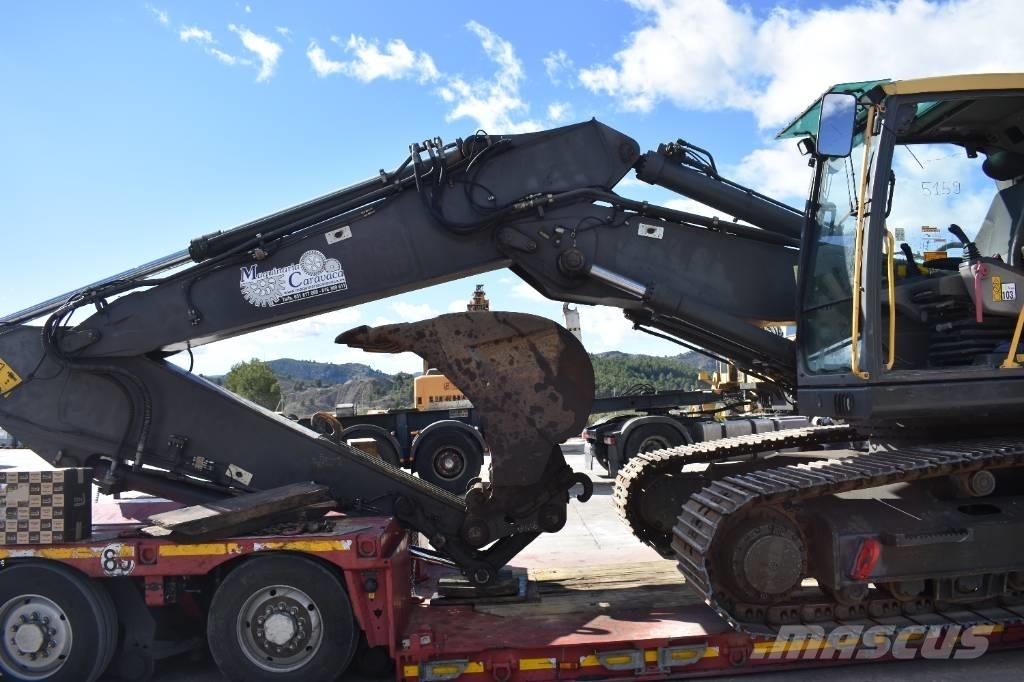 Volvo EC 240 C N L Beltegraver