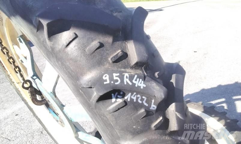 BKT 9.5R44 Dekk, hjul og felger
