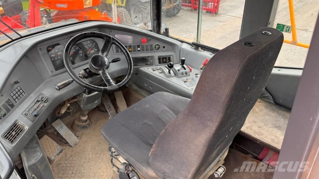 Volvo A 25 D Rammestyrte Dumpere