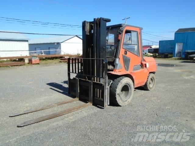 Toyota 7 FDU 45 Terrenggående gaffeltruck