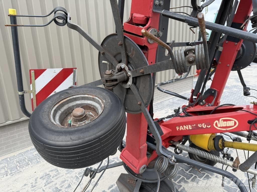 Vicon FANEX 903 Raker og høyvendere