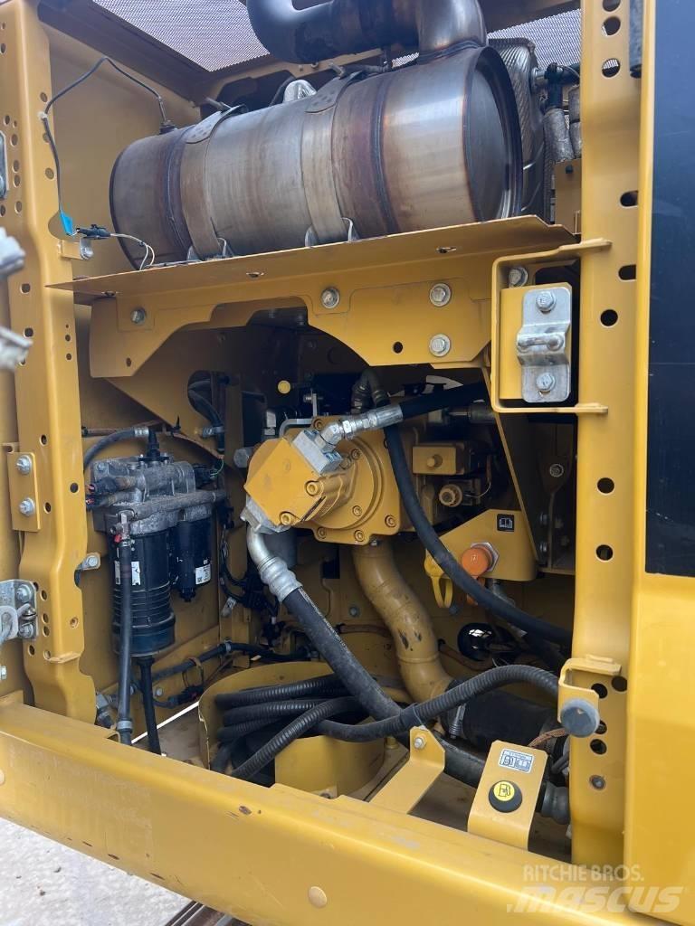 CAT 320 Beltegraver
