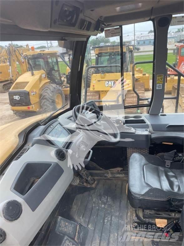 CAT 730 Rammestyrte Dumpere