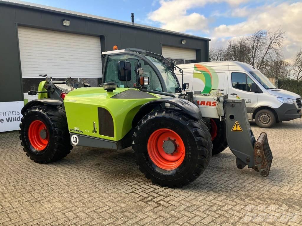 CLAAS Scorpion 9040 Teleskoplastere for Landbruk