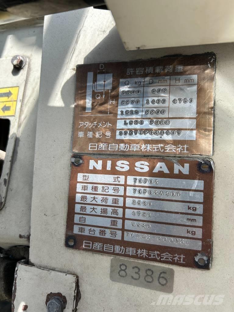 Nissan YGF03 Diesel Trucker