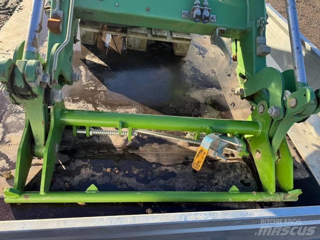 Fendt CARGO 4X80 Frontlastere og graveredskap