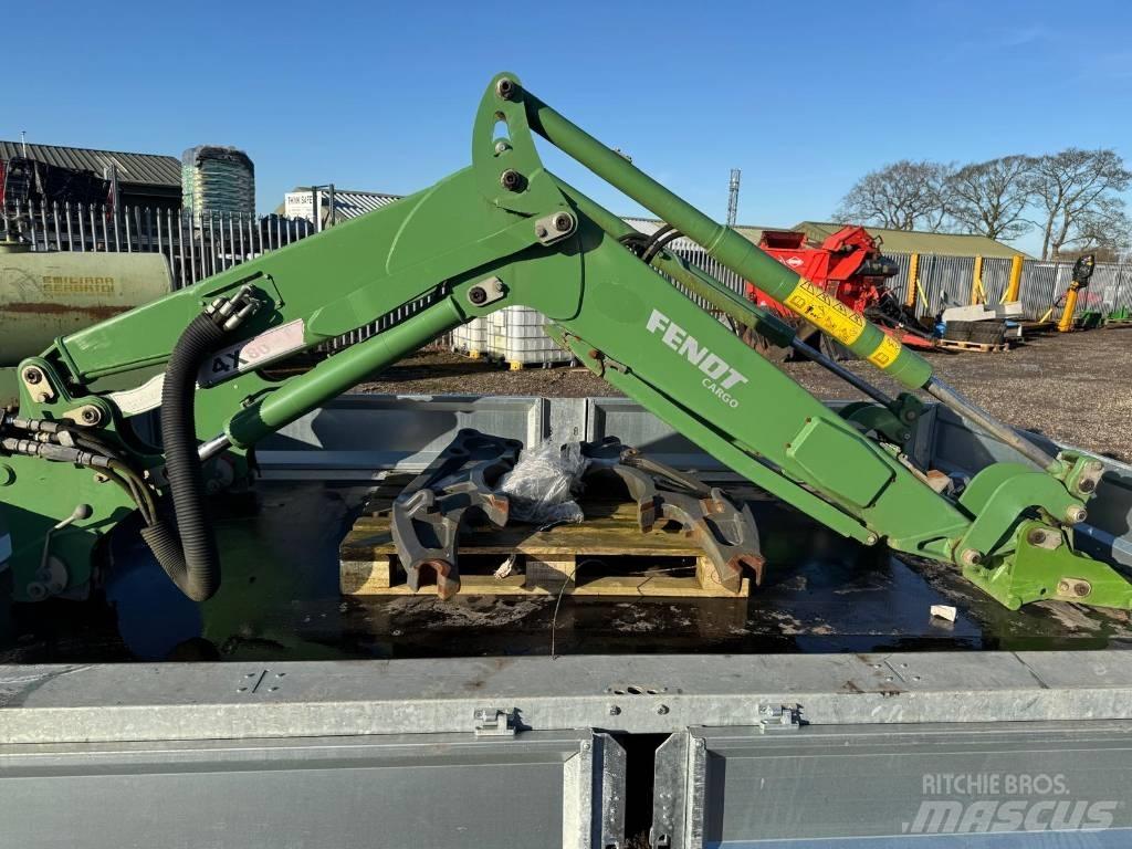Fendt CARGO 4X80 Frontlastere og graveredskap