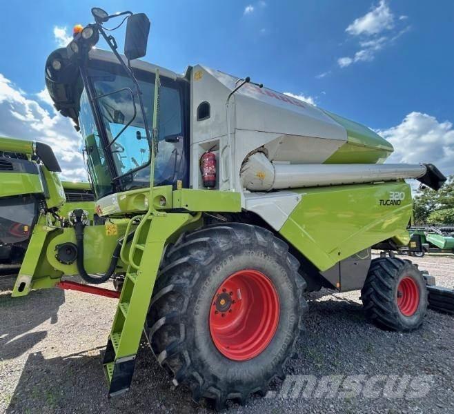 CLAAS TUCANO 320 Skurtreskere
