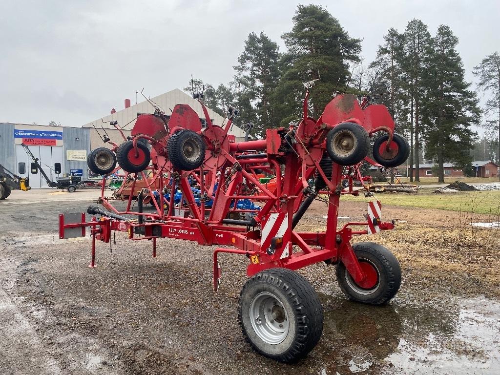 Lely Lotus 900 profi Raker og høyvendere