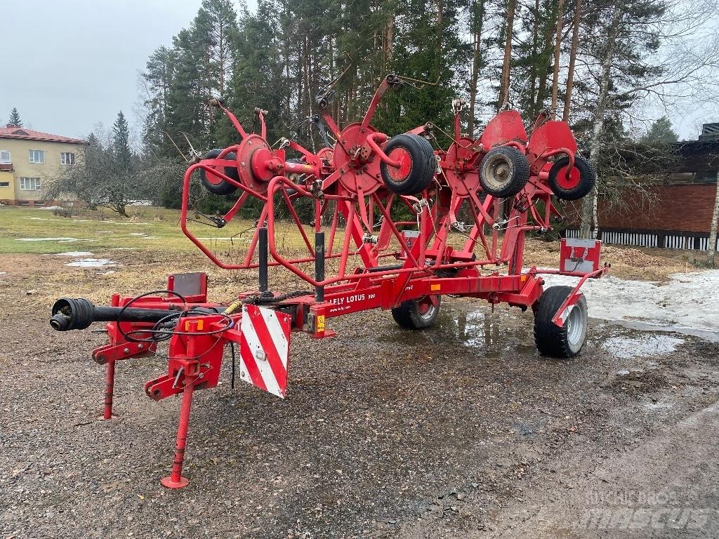 Lely Lotus 900 profi Raker og høyvendere