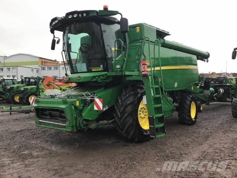 John Deere T 660 i Skurtreskere