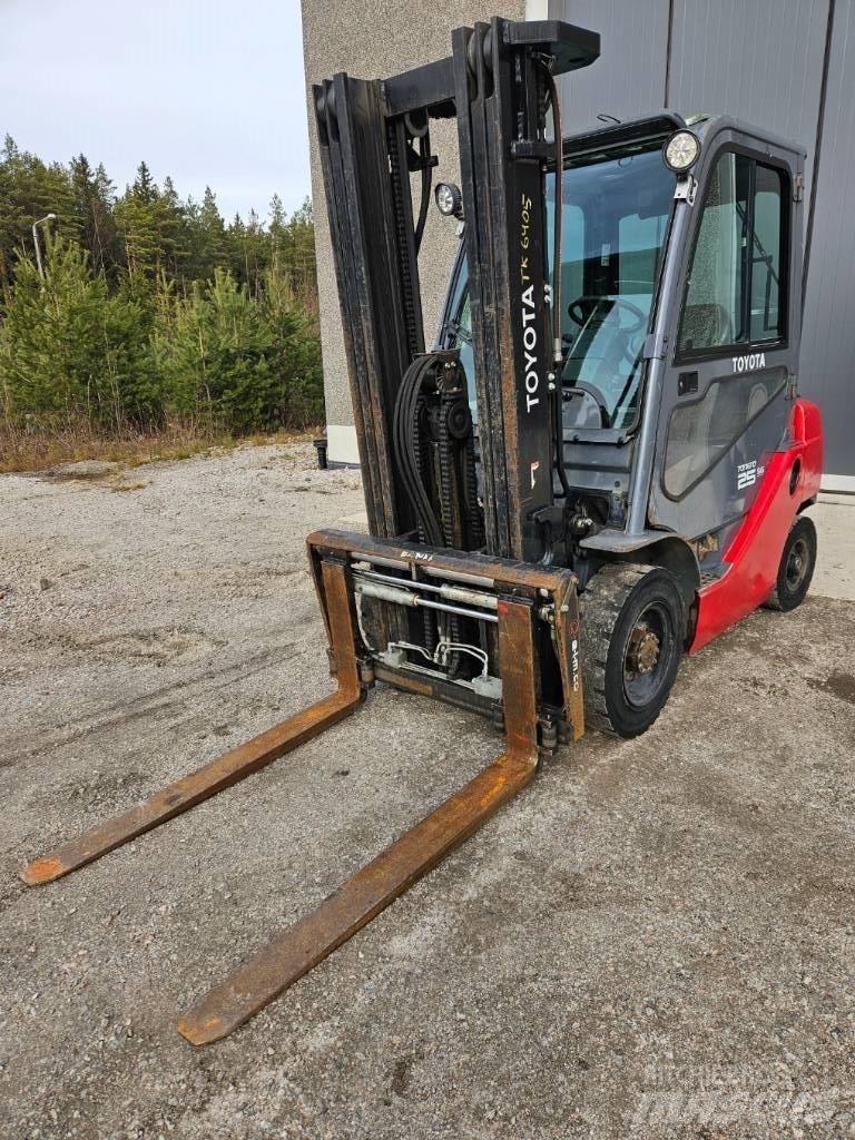 Toyota 02-8 FDF 25 Diesel Trucker
