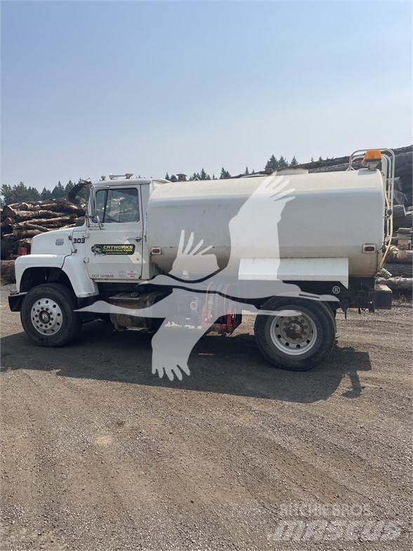 Ford 8000 Vanningsvogn for støvdemping