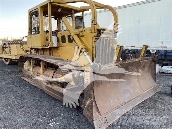 Komatsu D65E-6 Dozere Beltegående
