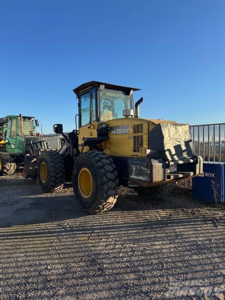 Komatsu WA 200 PZ-6 Hjullastere